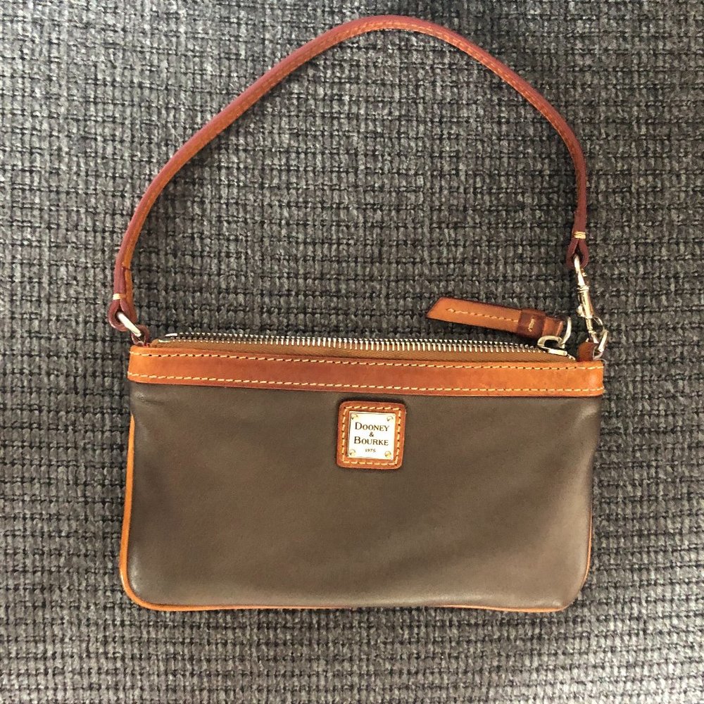 Dooney & Bourke Large Slim Wristlet